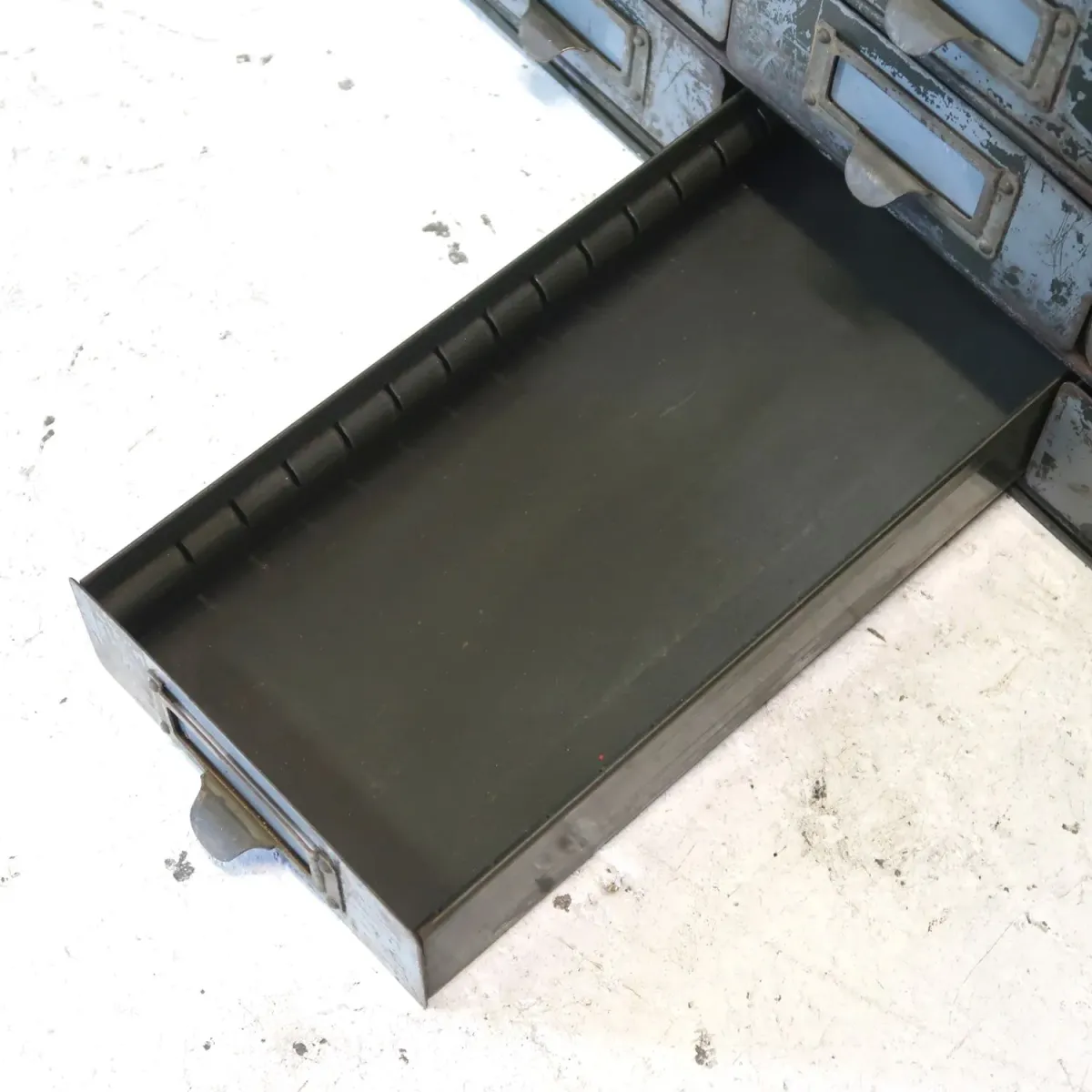 LOCKHEED ビンテージ メタルパーツキャビネット