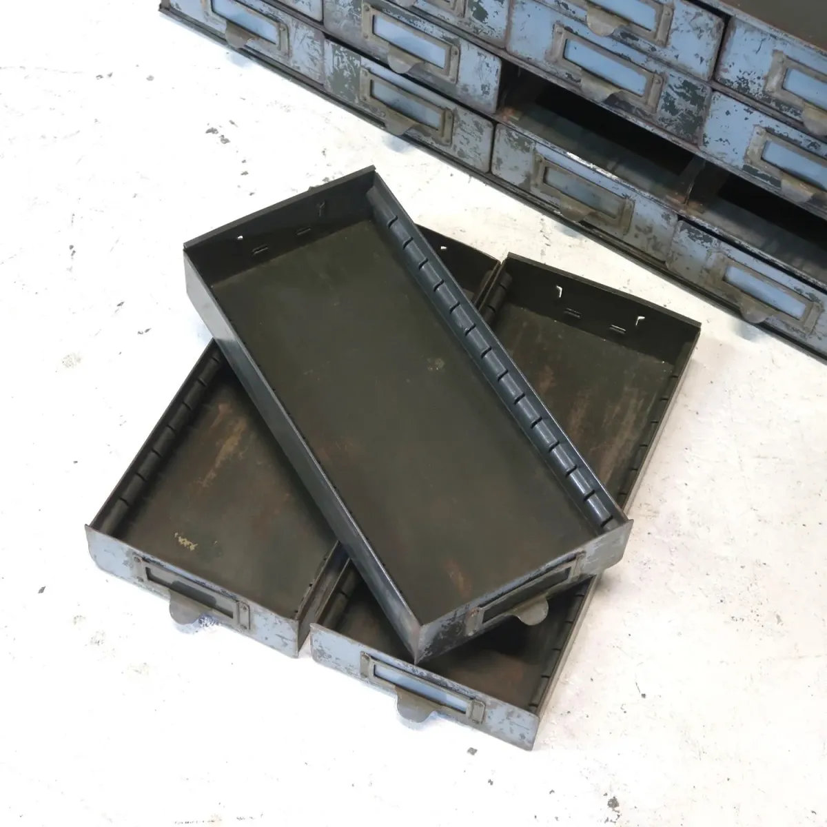 LOCKHEED ビンテージ メタルパーツキャビネット