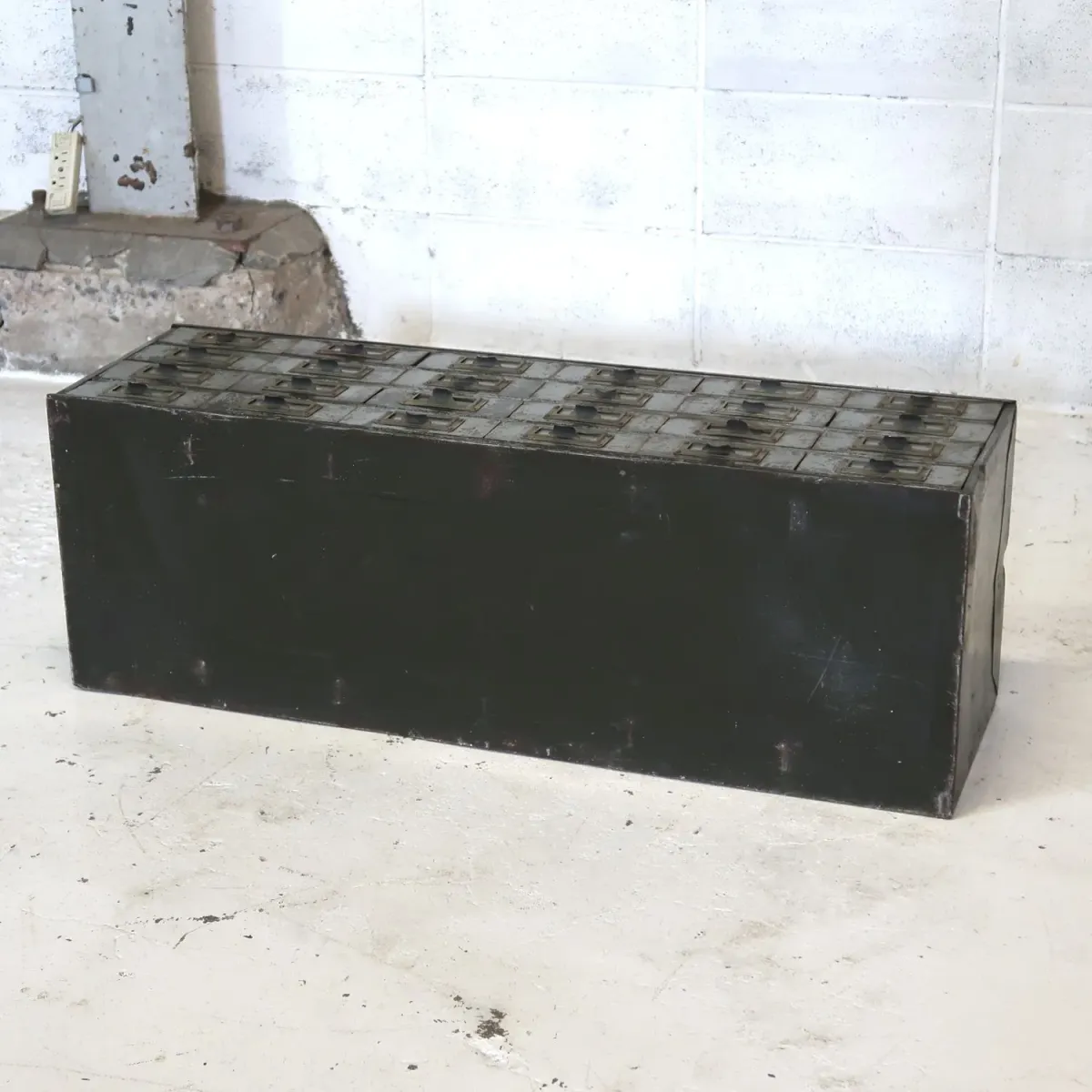 LOCKHEED ビンテージ メタルパーツキャビネット