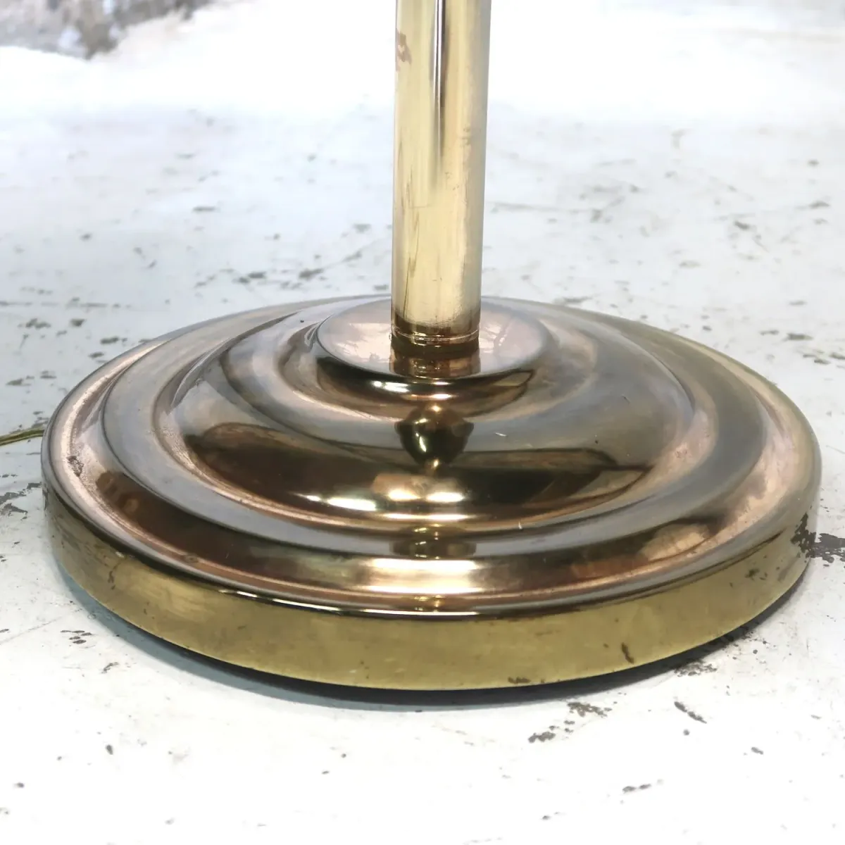 アンティーク ゴールドメタル フロアランプ