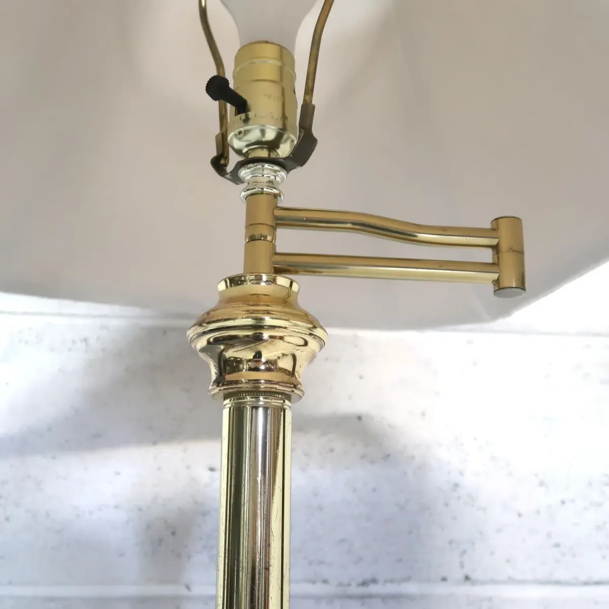 アンティーク ゴールドメタル フロアランプ