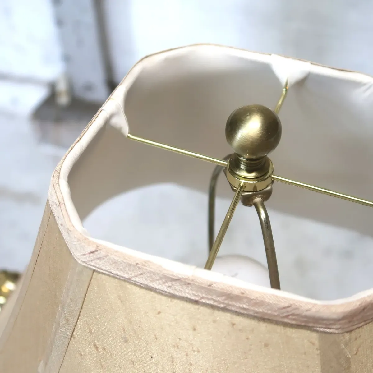 アンティーク ゴールドメタル フロアランプ