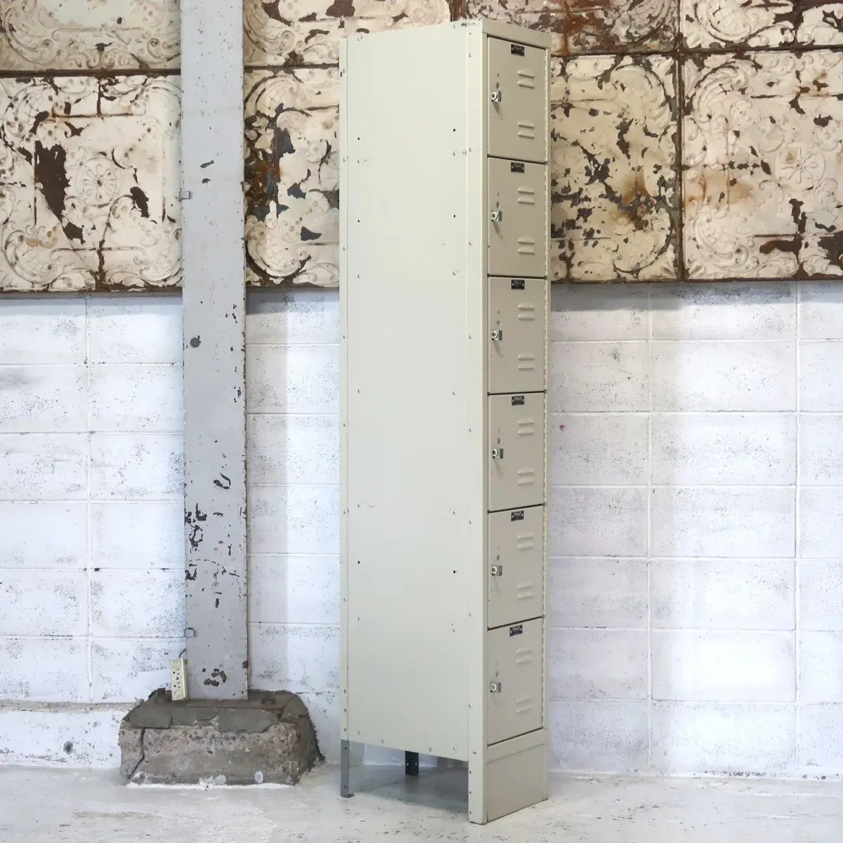 Hallowell メタルロッカー