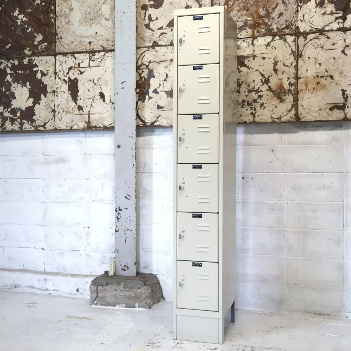 Hallowell メタルロッカー