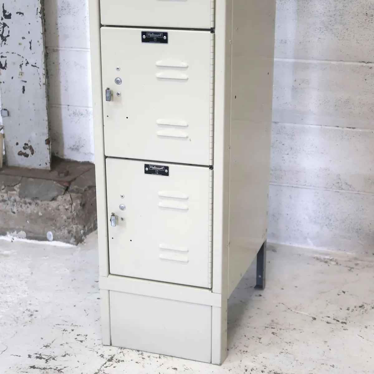 Hallowell メタルロッカー