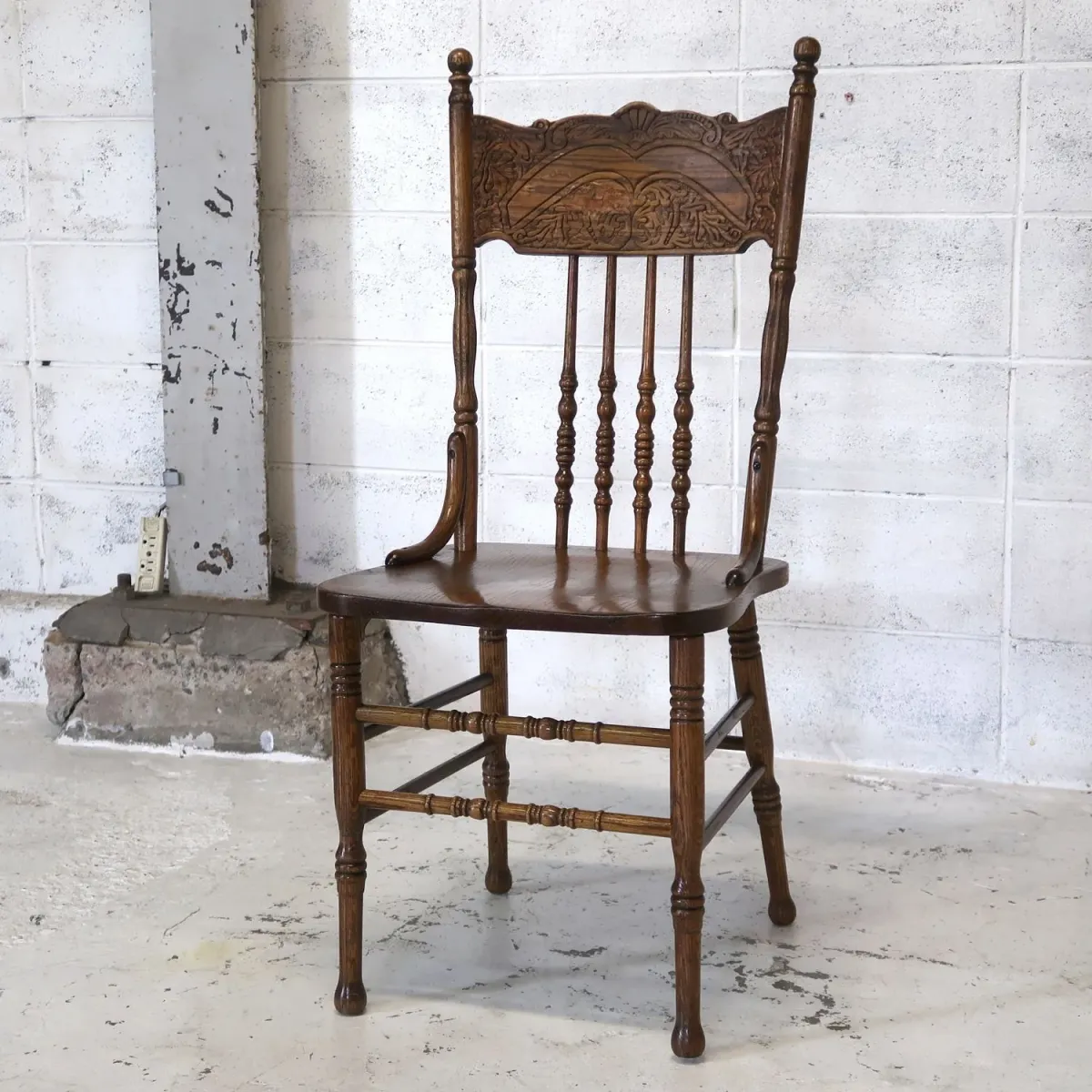 アンティーク ウッド ハイバックチェア