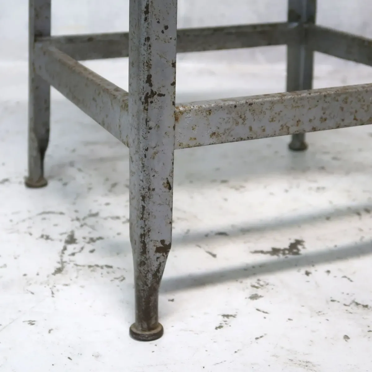 LYON ビンテージ メタルスツール