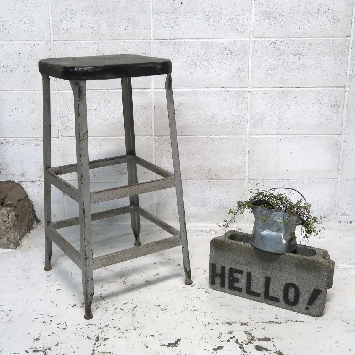 LYON ビンテージ メタルスツール