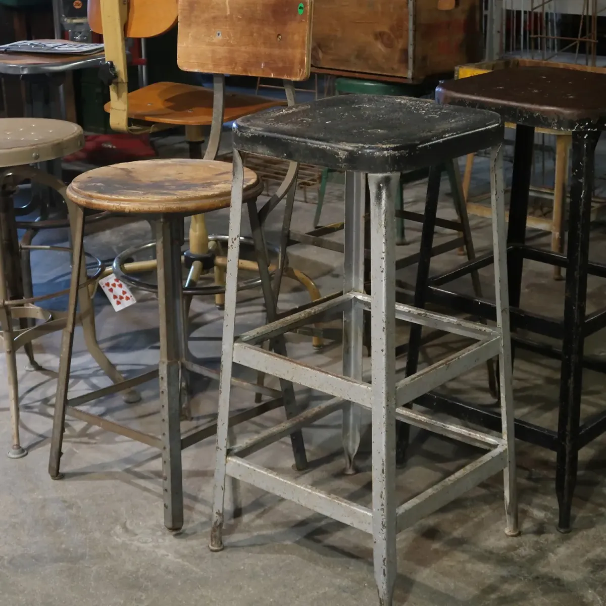 LYON ビンテージ メタルスツール