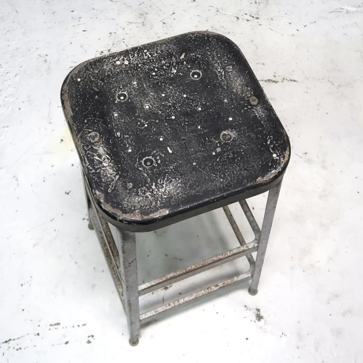 LYON ビンテージ メタルスツール