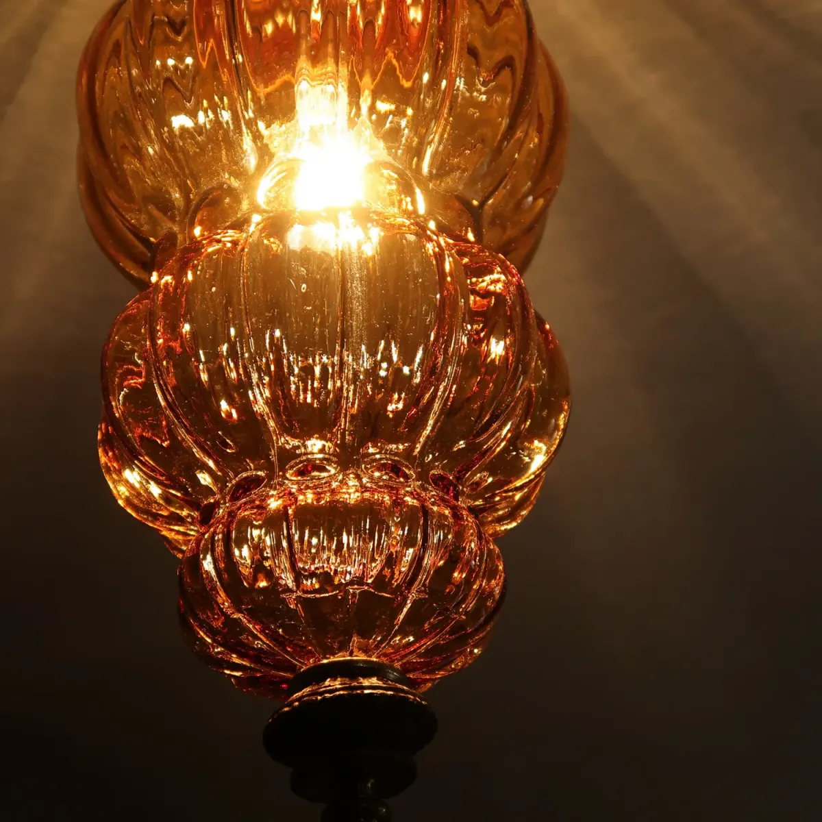 アンティーク アンバーガラス ペンダントランプ