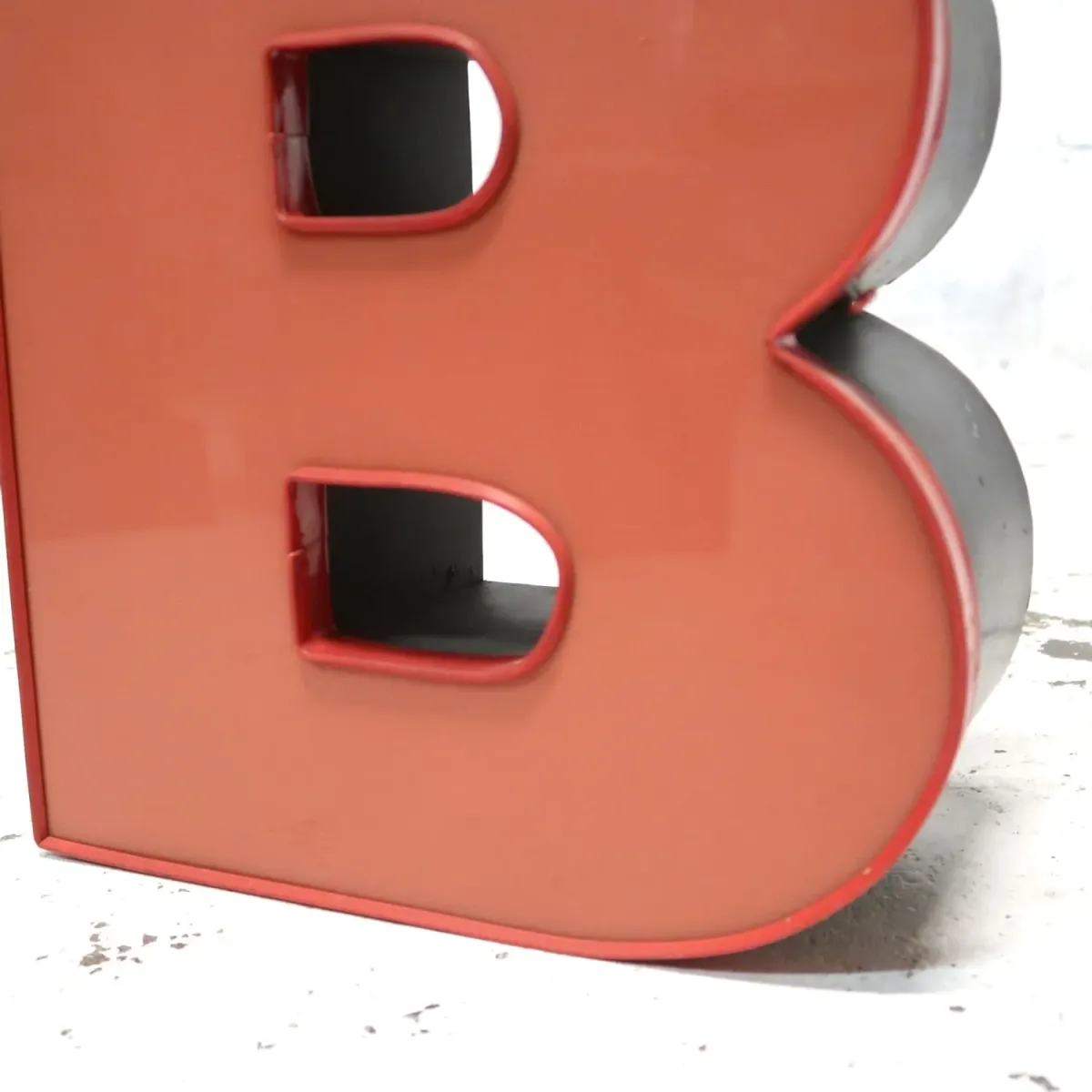 ビンテージ レターサイン B