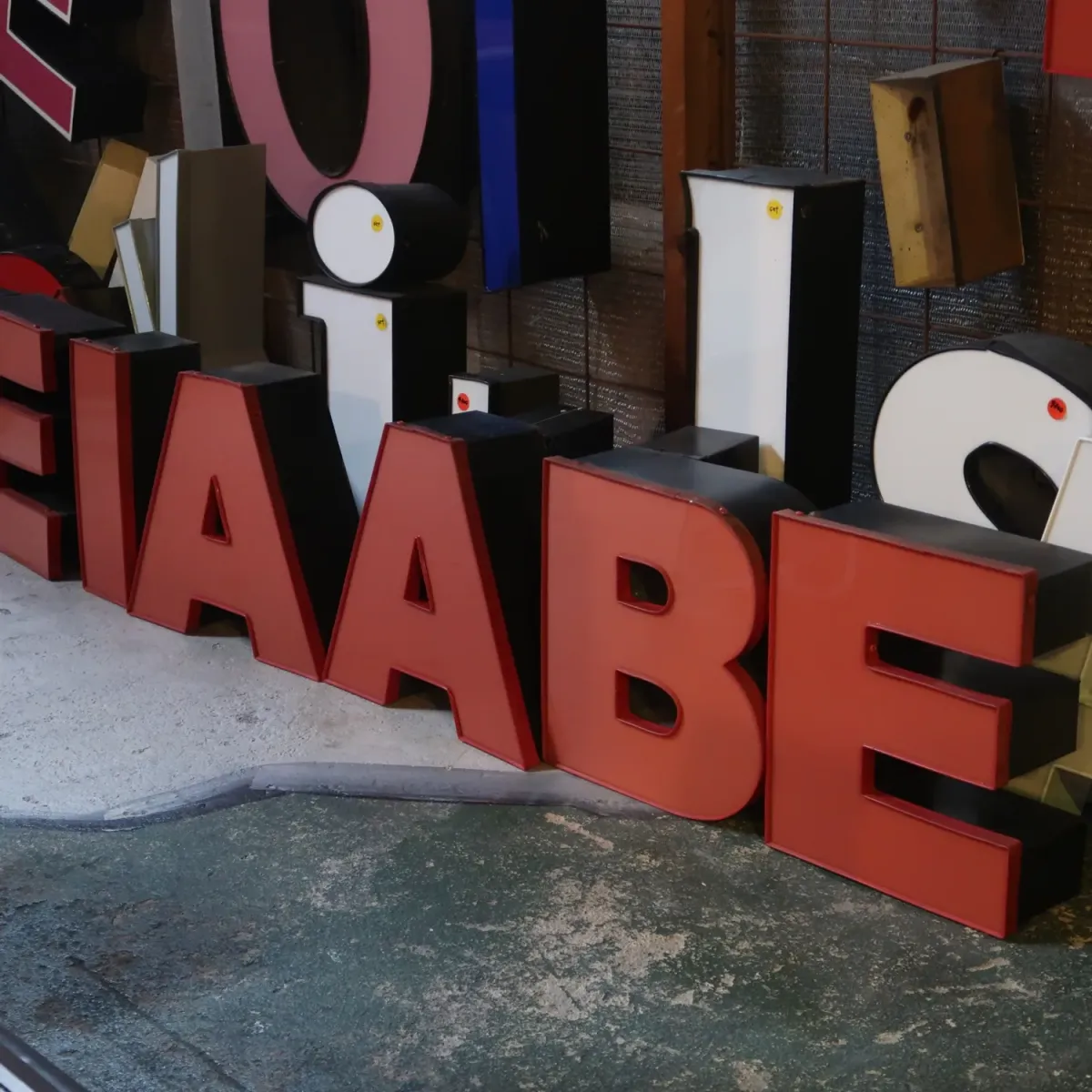 ビンテージ レターサイン A