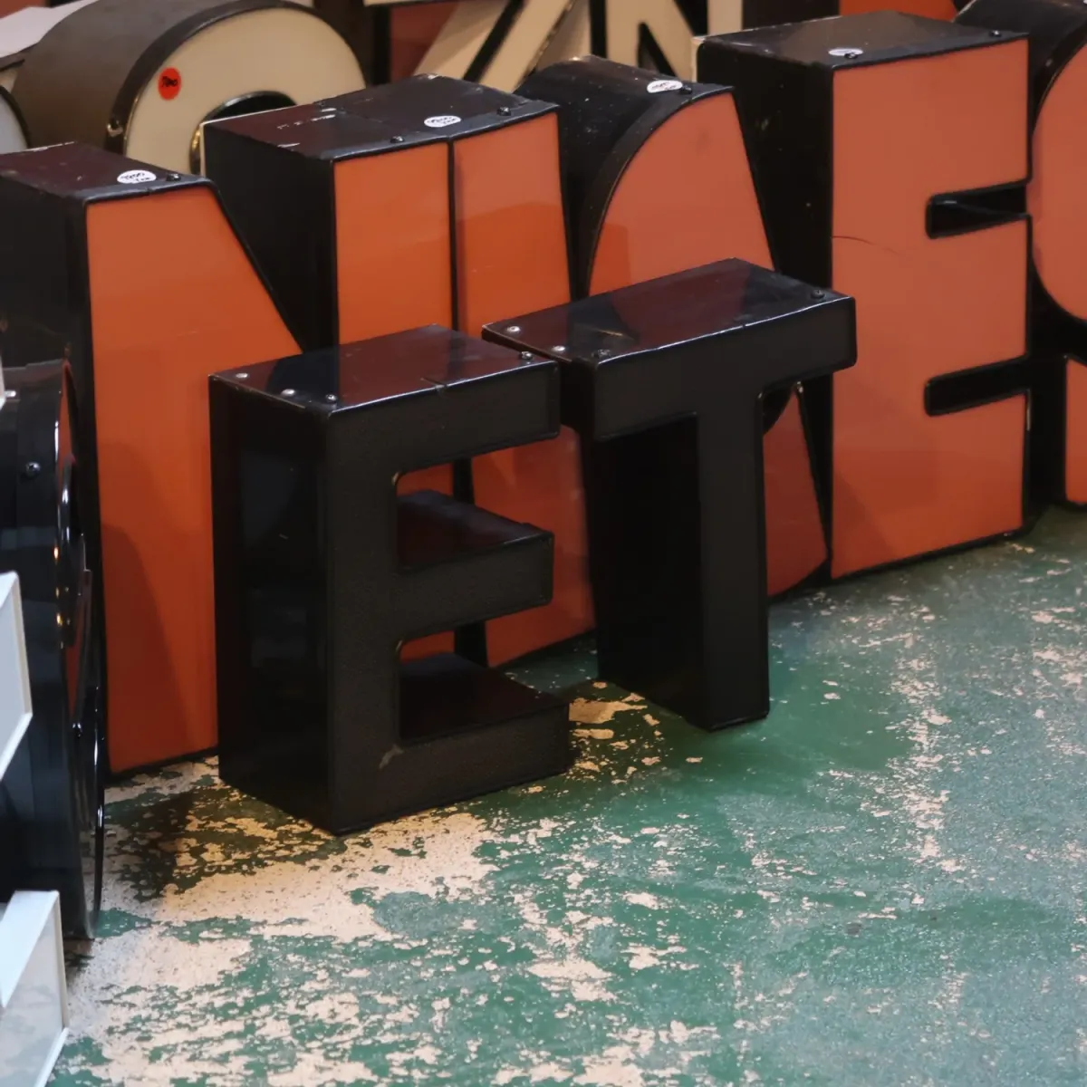 ビンテージ レターサイン ミニサイズ E