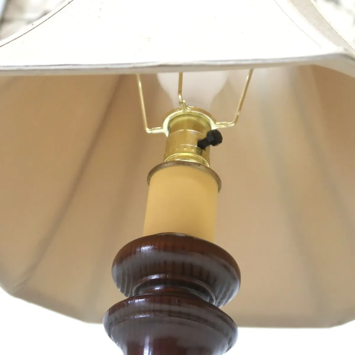 アンティーク モダンデザイン テーブルランプ