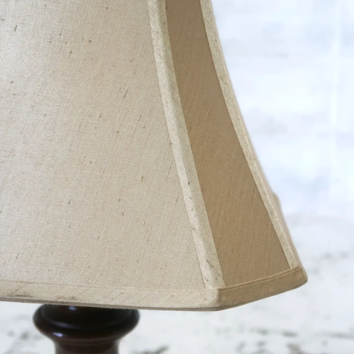 アンティーク モダンデザイン テーブルランプ