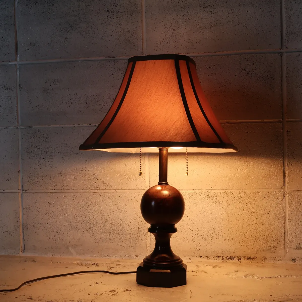 アンティーク ウッドベース テーブルランプ 2灯