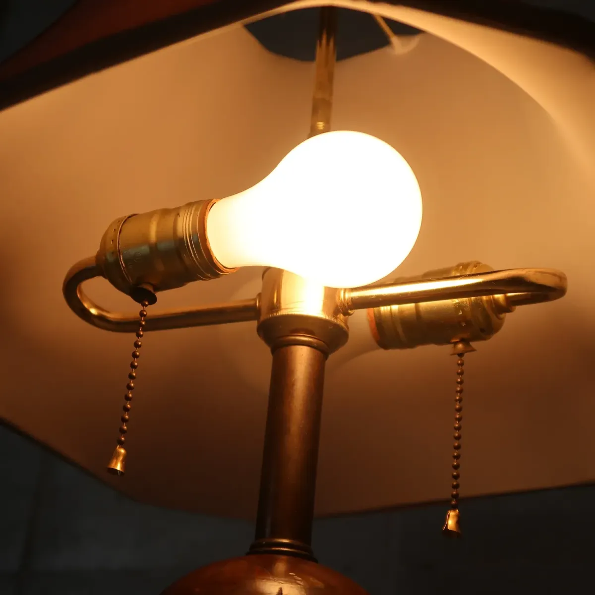 アンティーク ウッドベース テーブルランプ 2灯