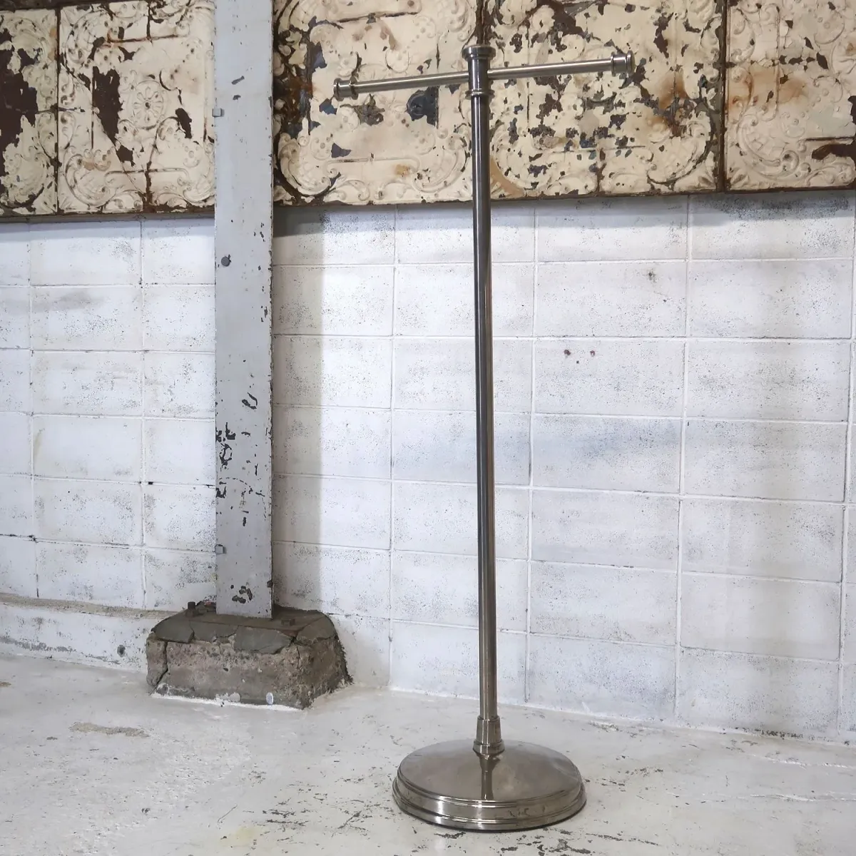 ビンテージ メタル T字ハンガーラック