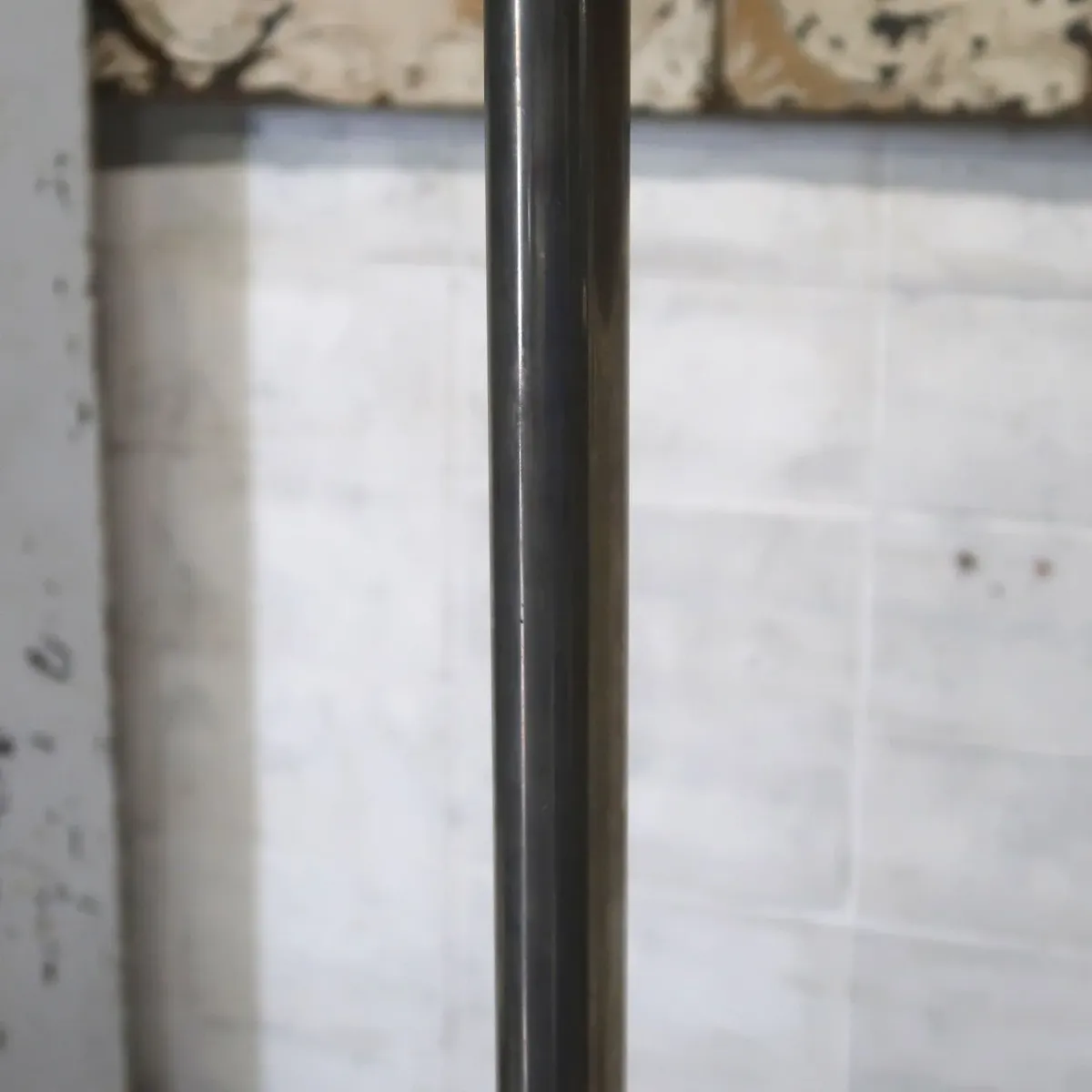 ビンテージ メタル T字ハンガーラック