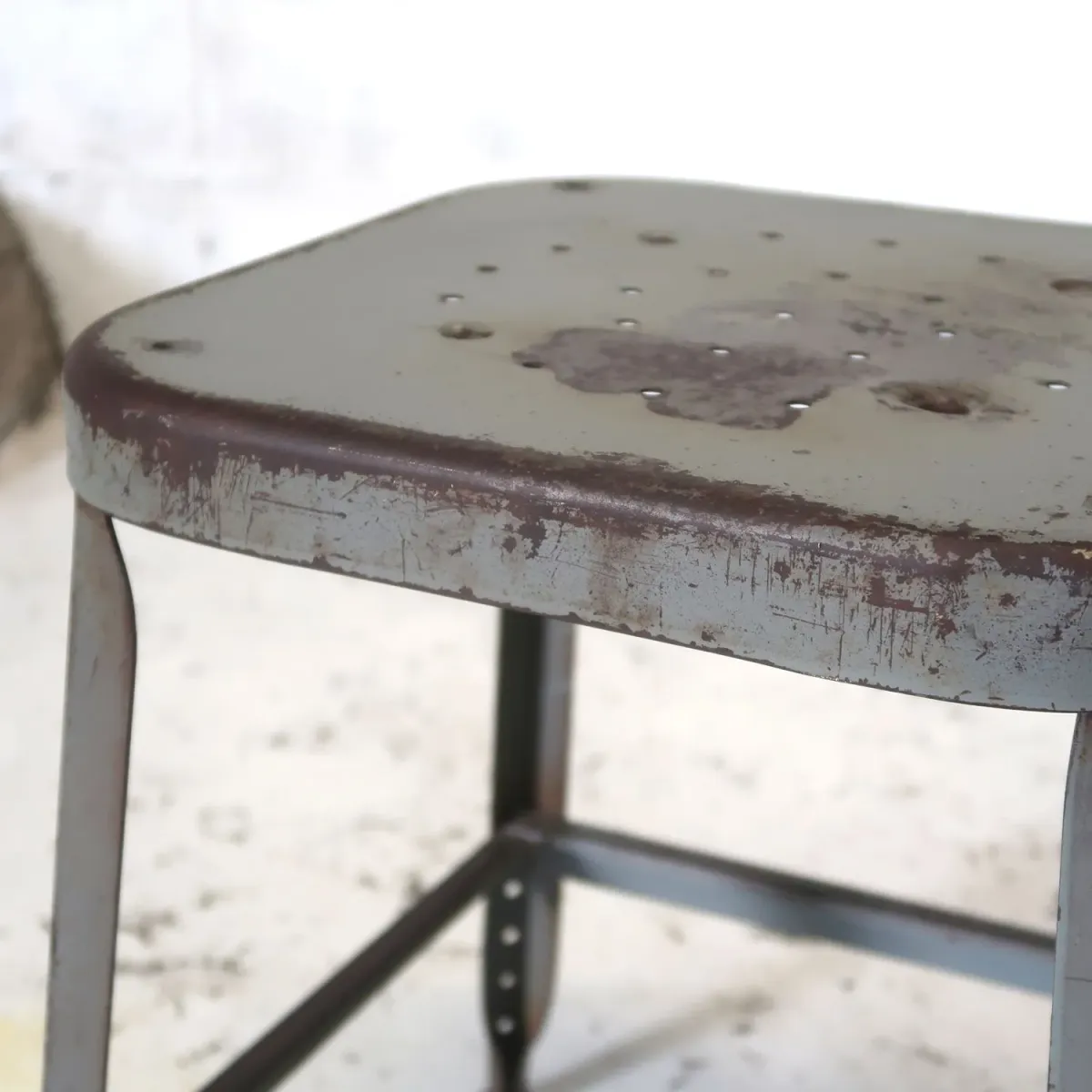 LYON ビンテージ メタルスツール