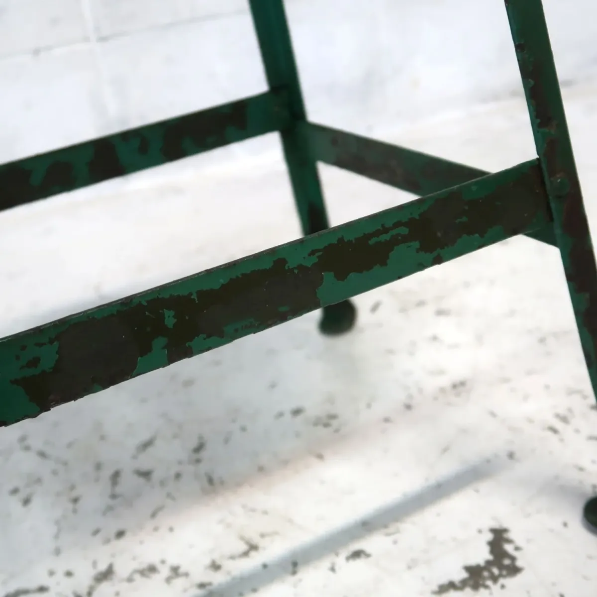 ビンテージ メタルスツール