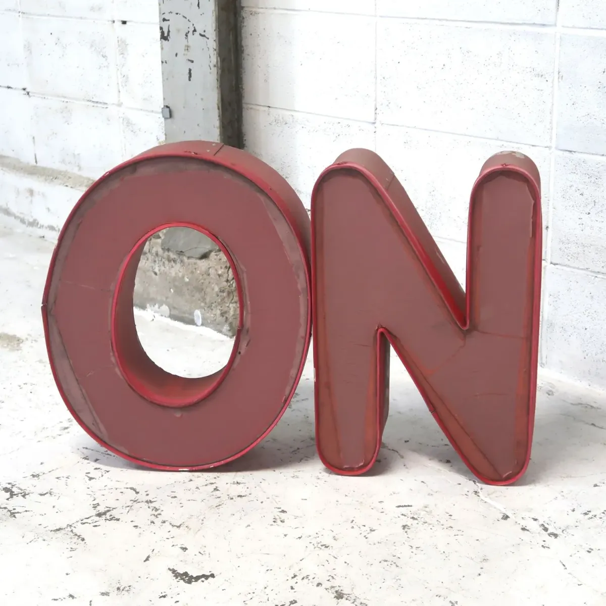 ビンテージ レターサイン O