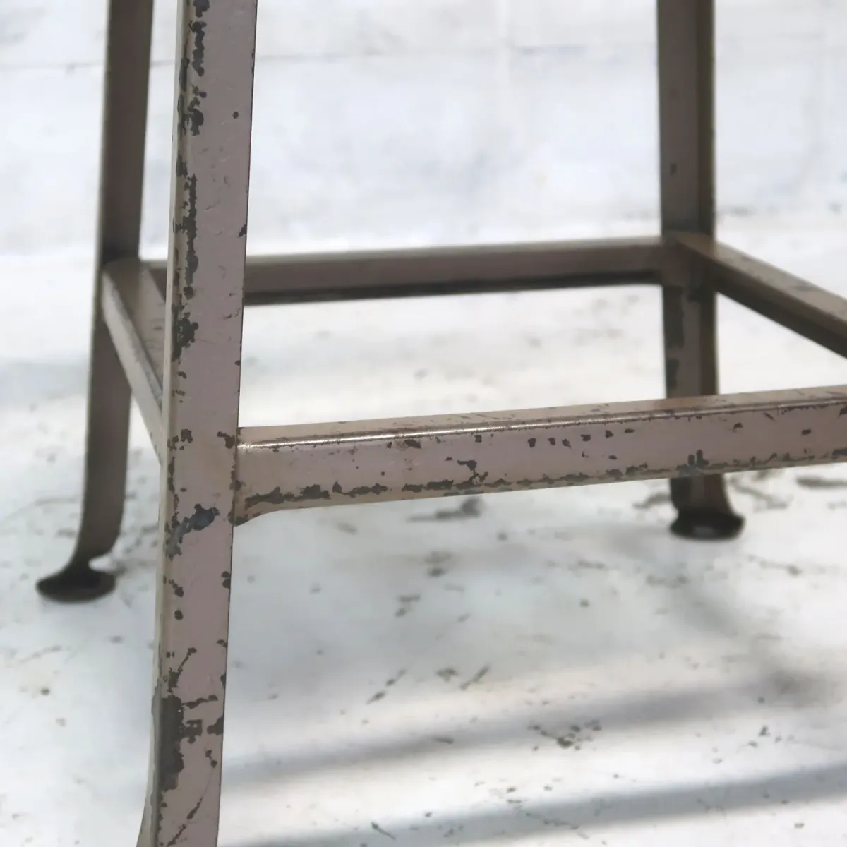 ビンテージ インダストリアル メタルスツール