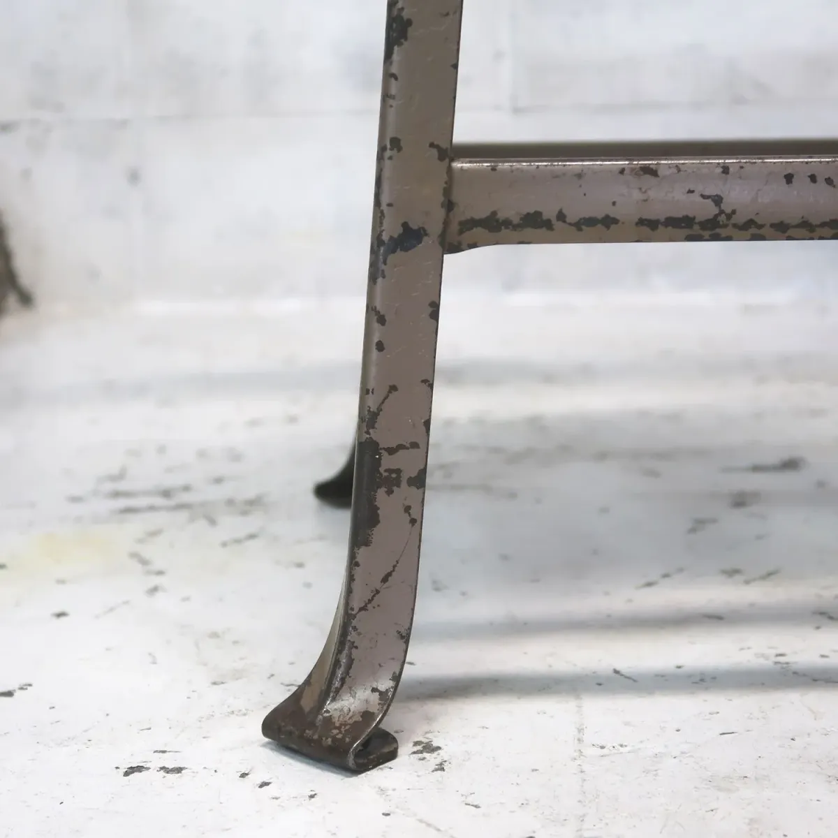 ビンテージ インダストリアル メタルスツール