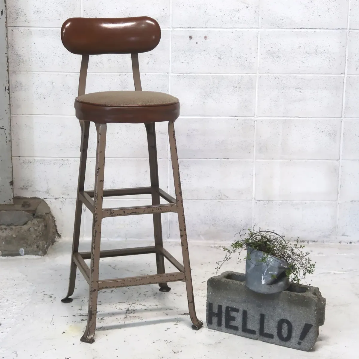 ビンテージ インダストリアル メタルスツール