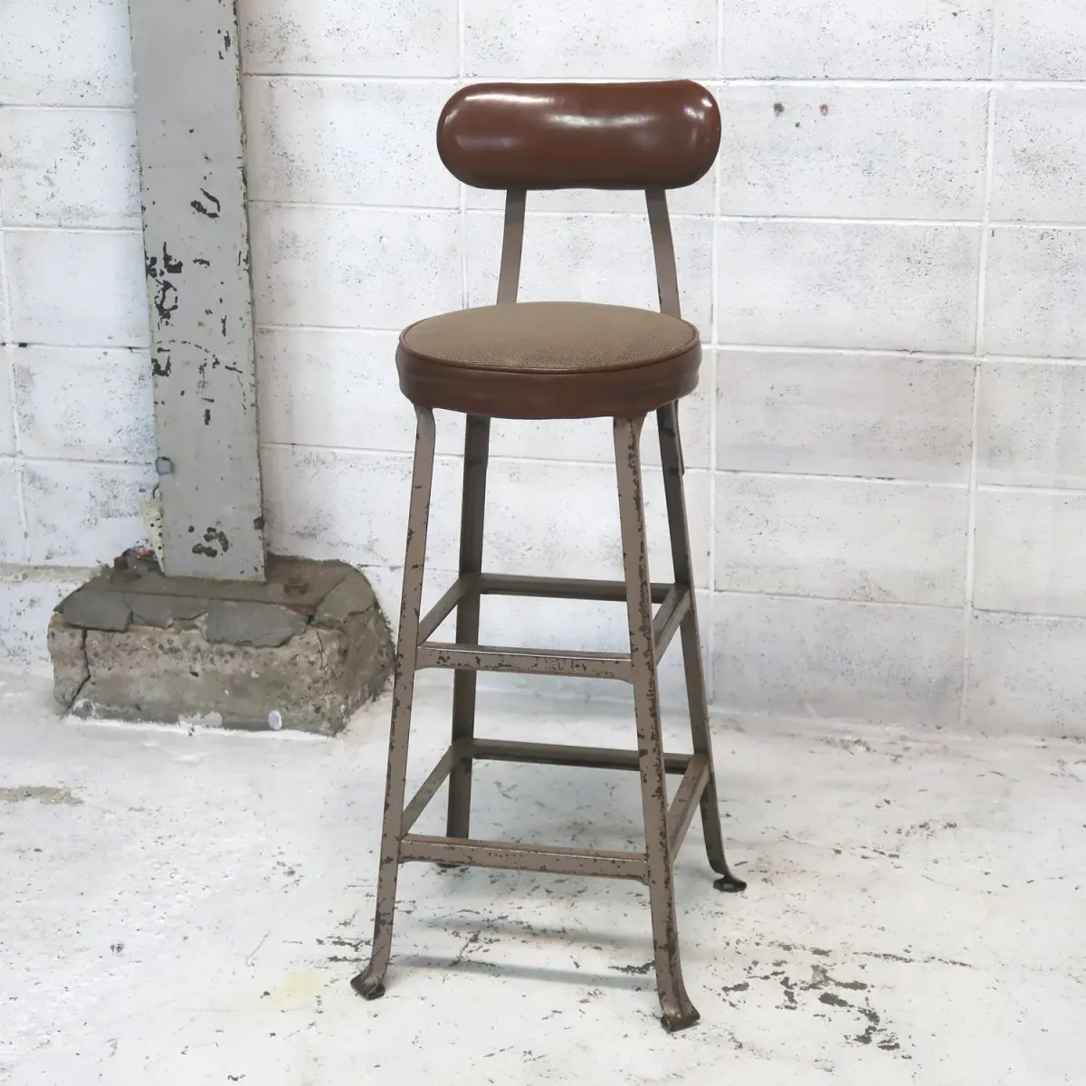 ビンテージ インダストリアル メタルスツール