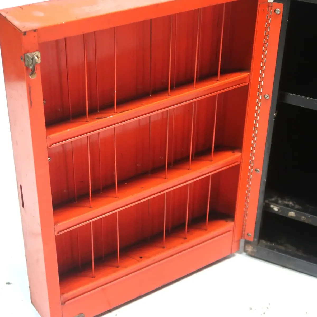 Motorcraft ビンテージ パーツキャビネット