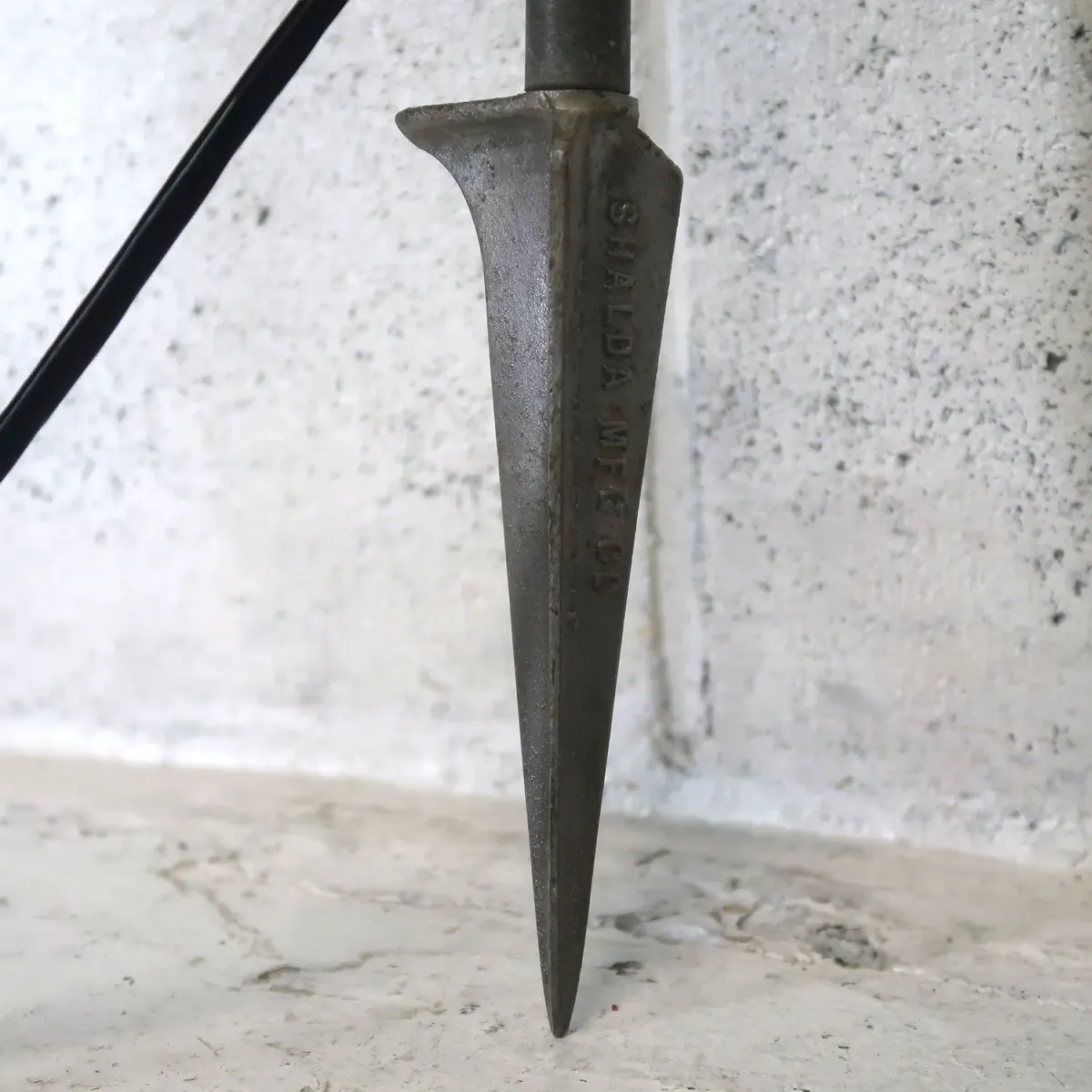 ミッドセンチュリー ファイバーシェード スパイクランプ