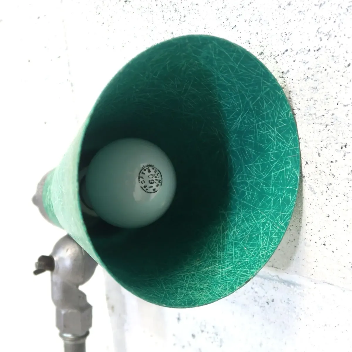 ミッドセンチュリー ファイバーシェード スパイクランプ