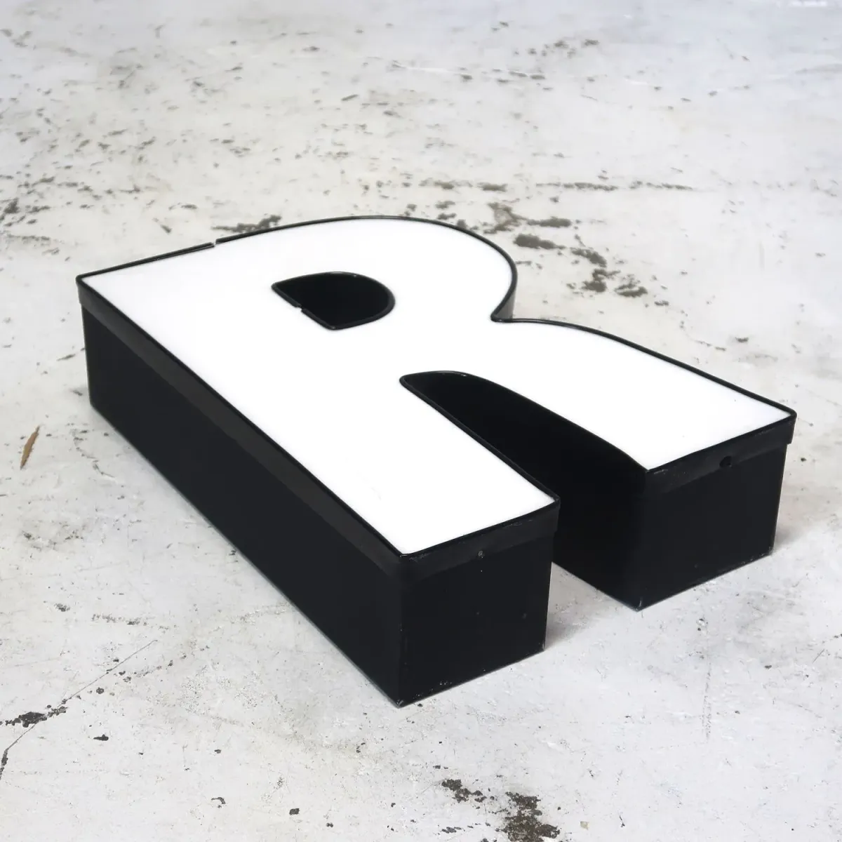 ビンテージ レターサイン R