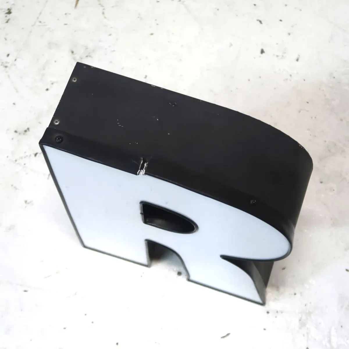 ビンテージ レターサイン R