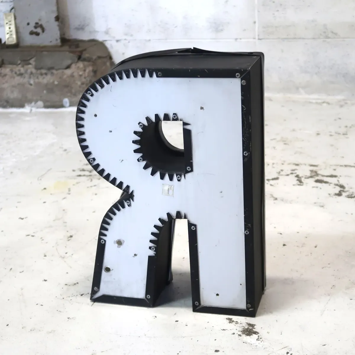 ビンテージ レターサイン R