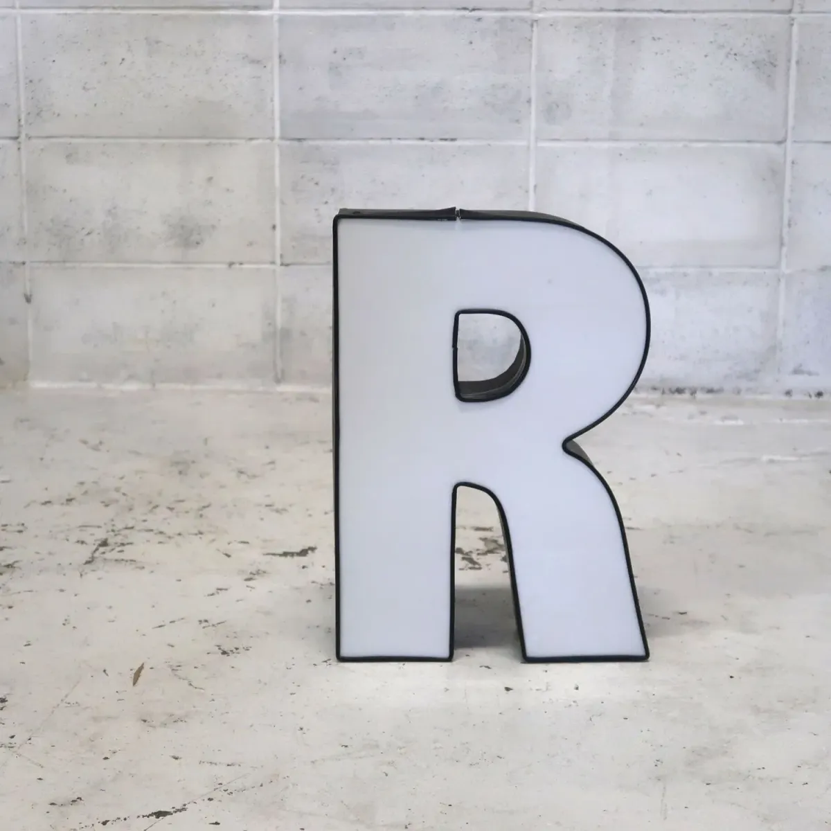 ビンテージ レターサイン R