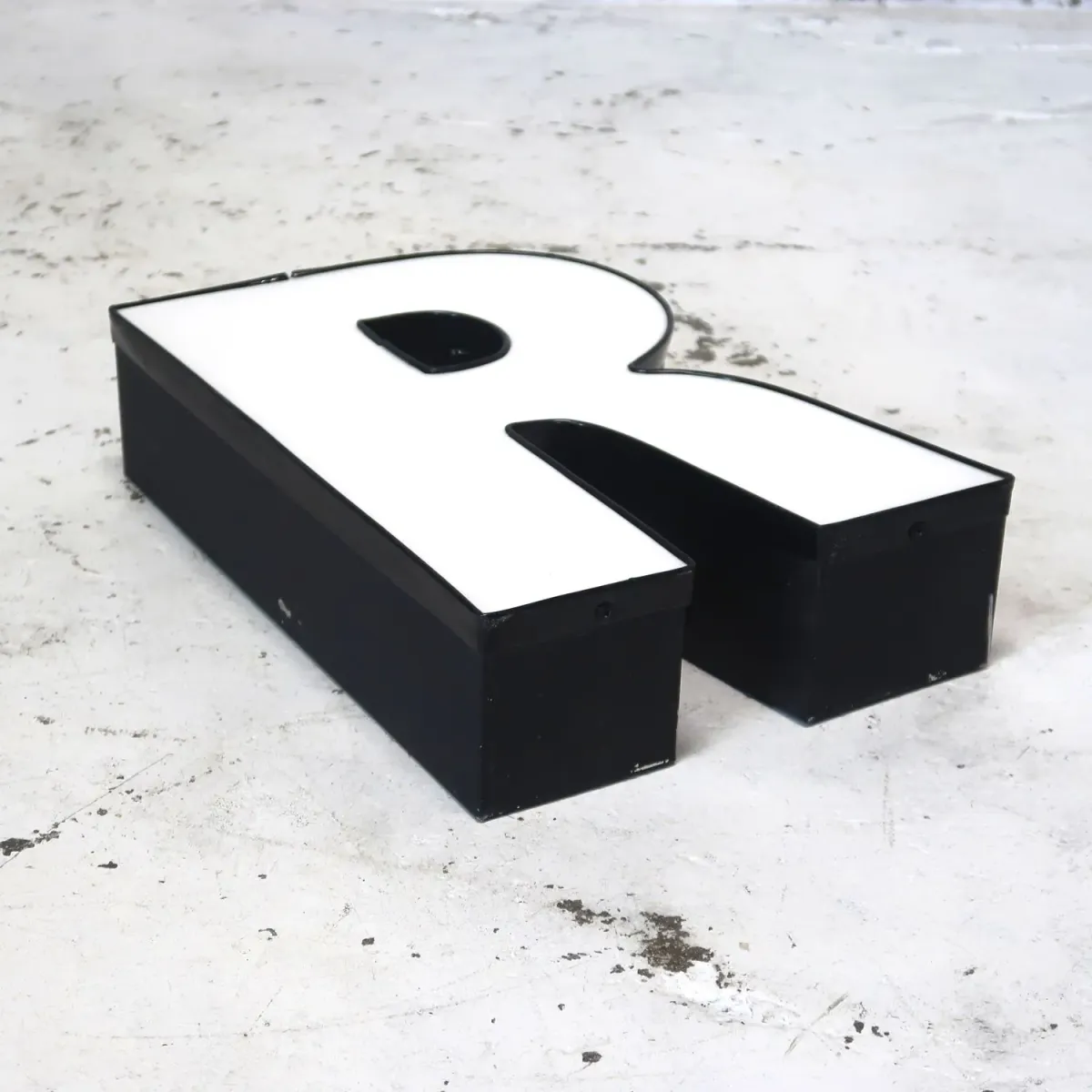 ビンテージ レターサイン R