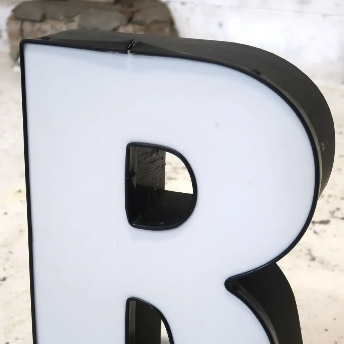 ビンテージ レターサイン R