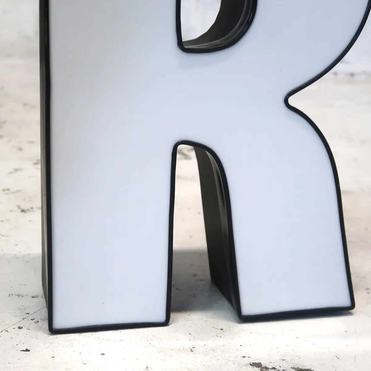 ビンテージ レターサイン R