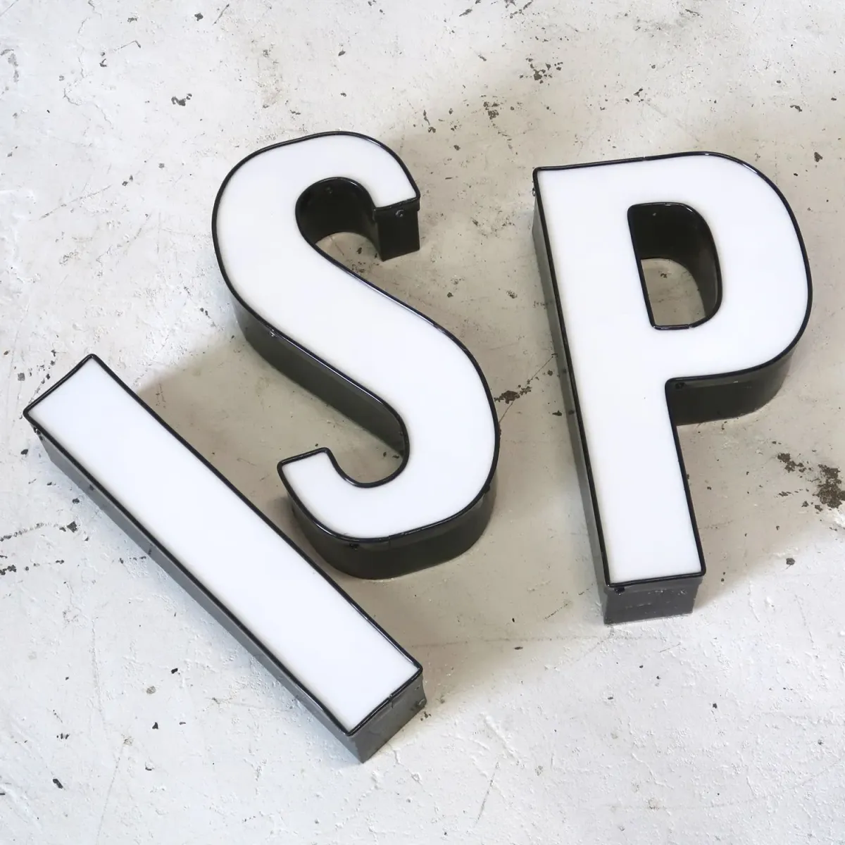 ビンテージ レターサイン P