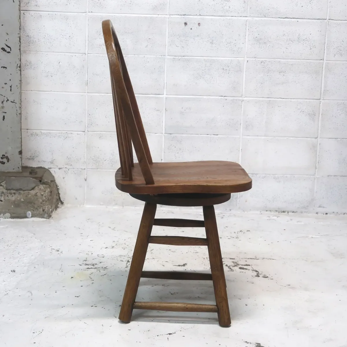 アンティーク ウッド ウィンザーチェア スイベル