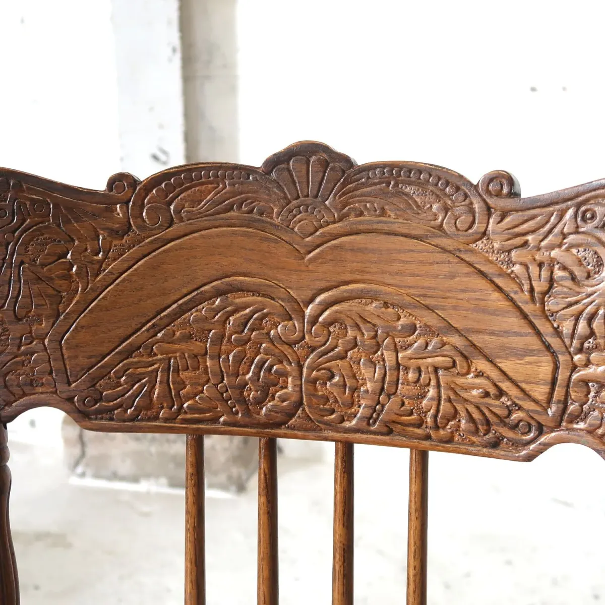 アンティーク ウッド ハイバックチェア