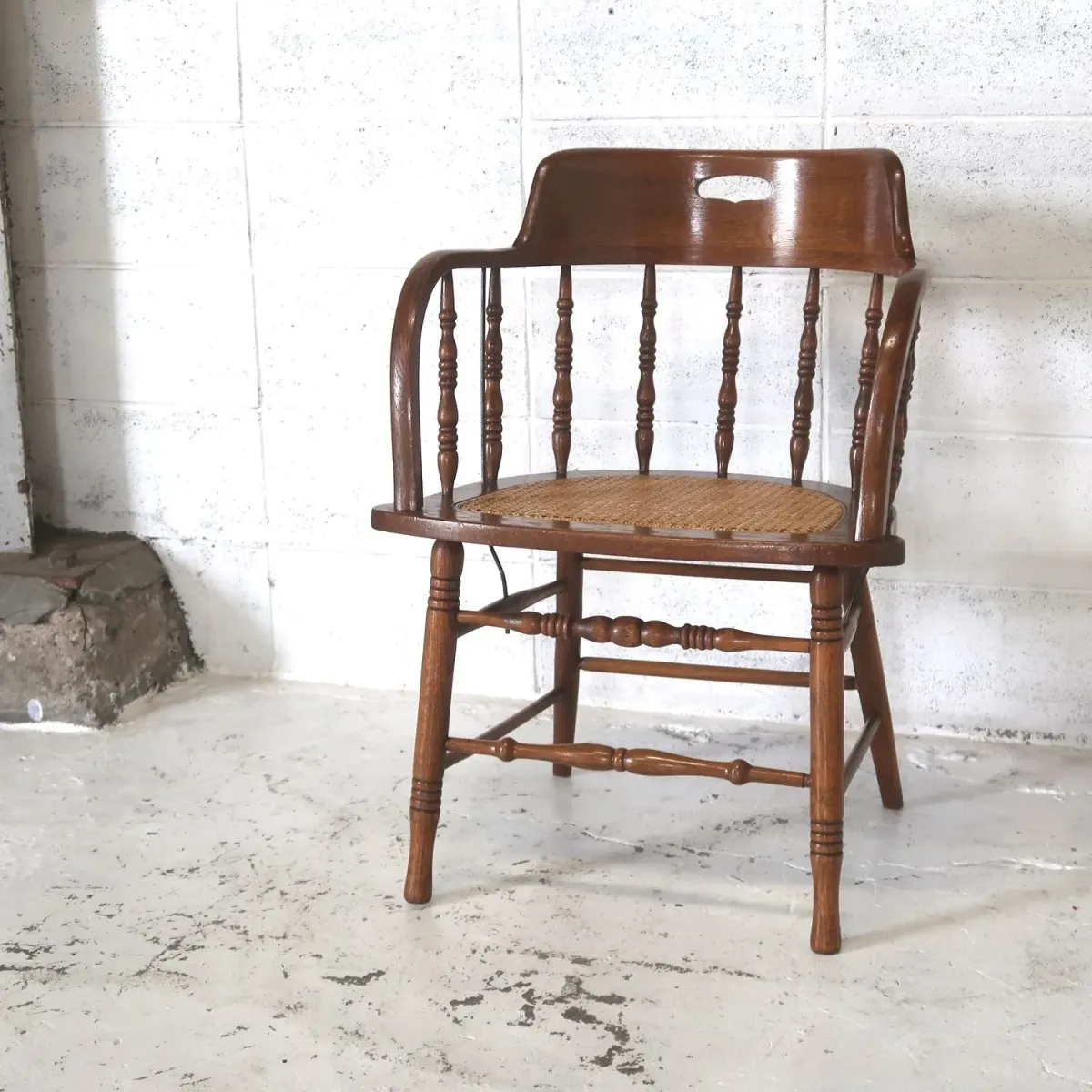 アンティーク ラタン×オークウッド アームチェア