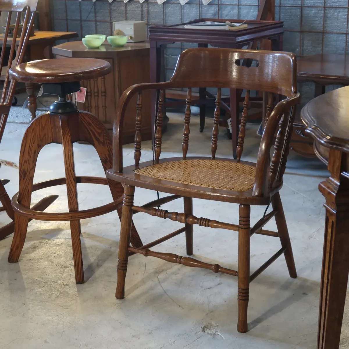 アンティーク ラタン×オークウッド アームチェア