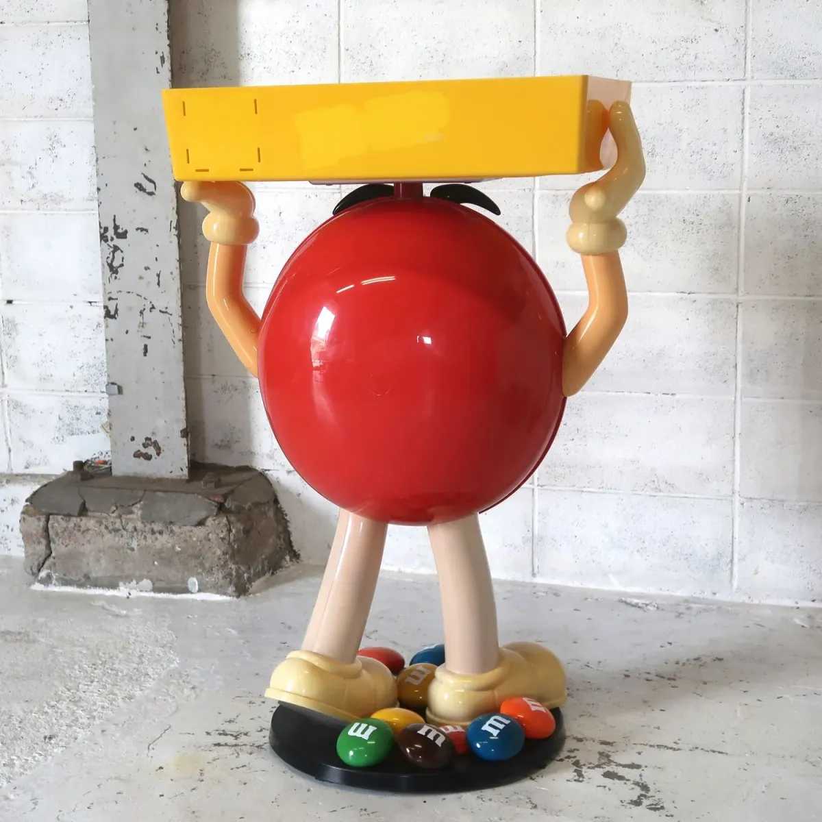 M&M's レッド 大型 ストアディスプレイ