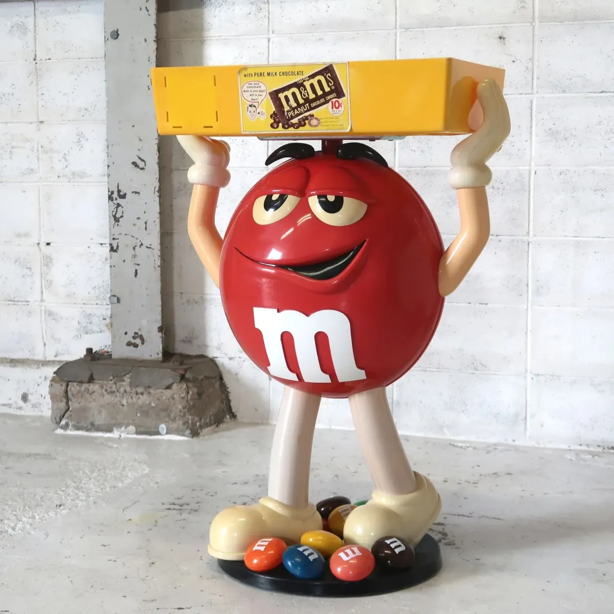 M&M's レッド 大型 ストアディスプレイ