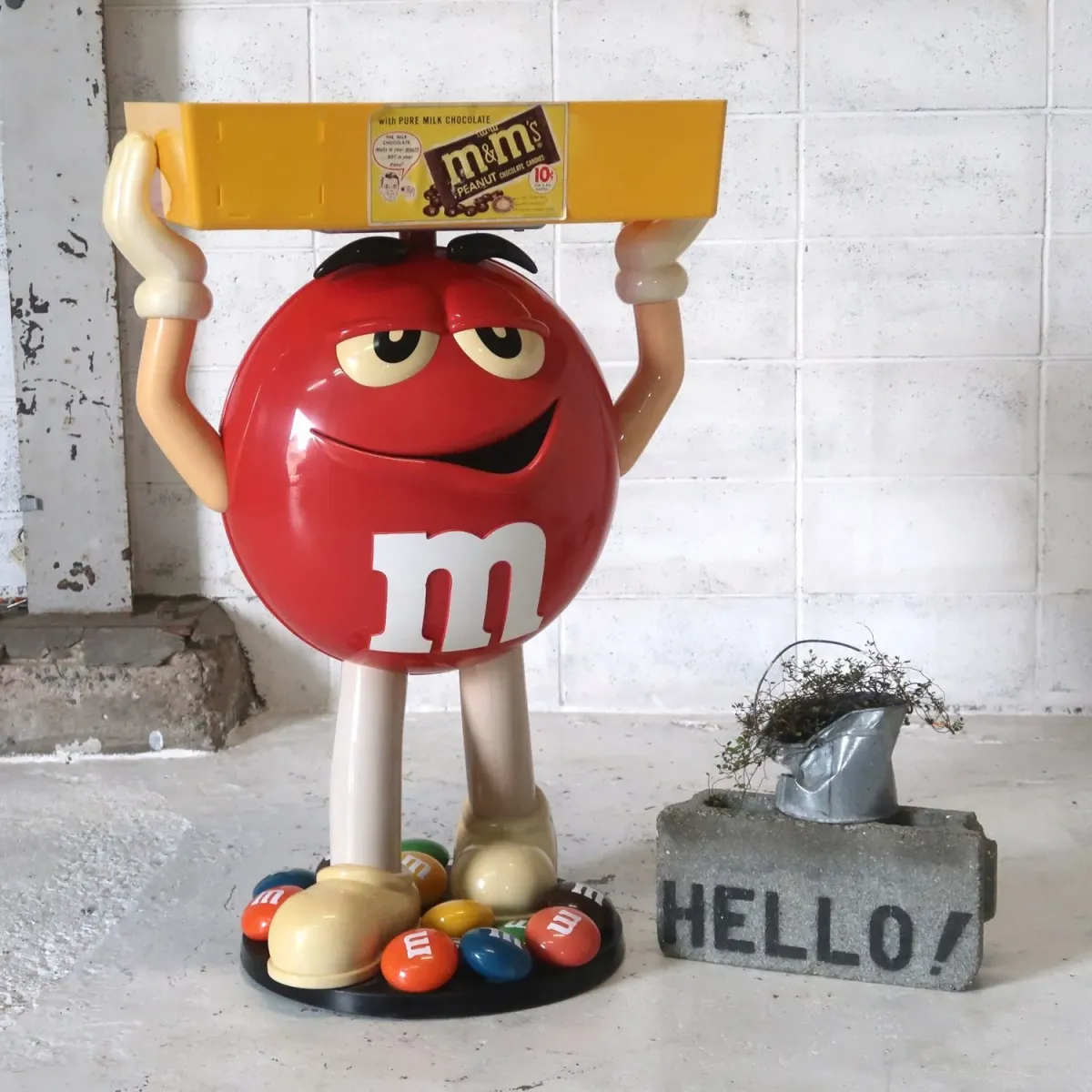 M&M's レッド 大型 ストアディスプレイ