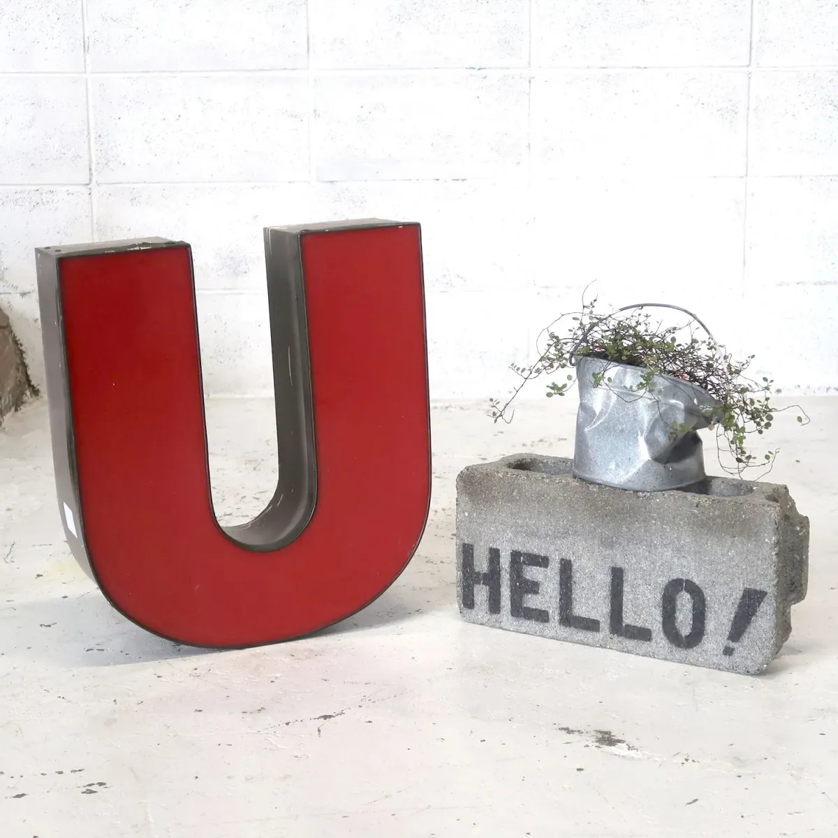 ビンテージ レターサイン U